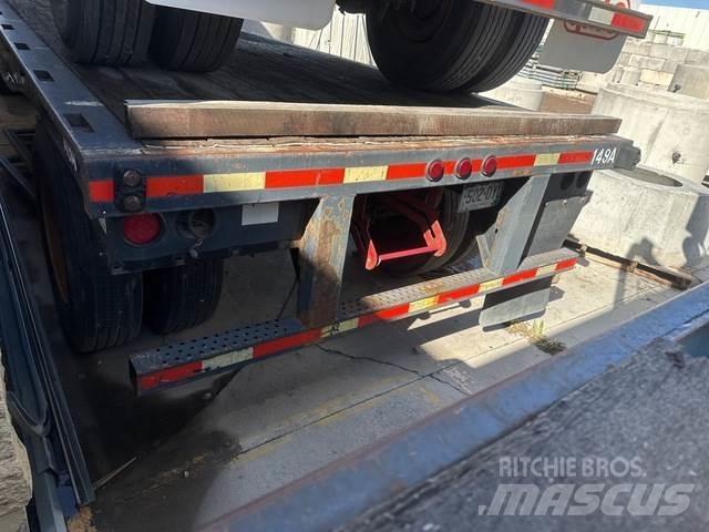 Utility  Flatbed Trailers
