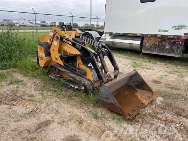 Vermeer S925TX Skid Steer Loaders