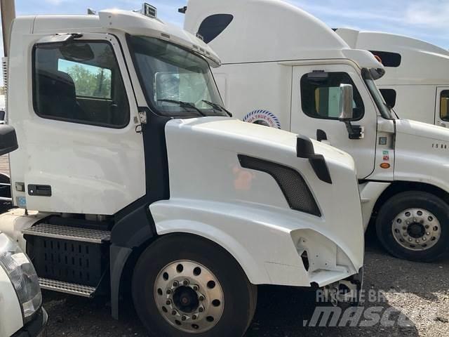 Volvo  Conventional Trucks / Tractor Trucks
