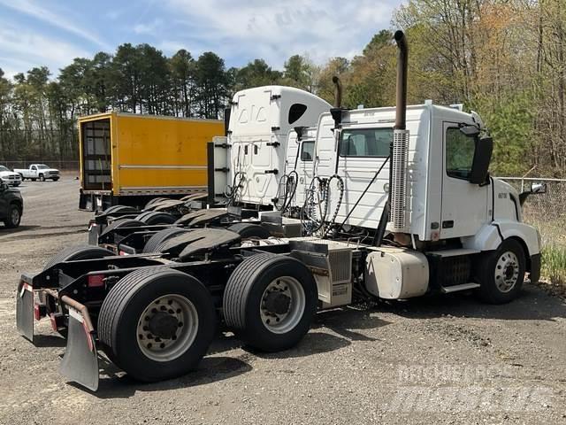Volvo  Conventional Trucks / Tractor Trucks