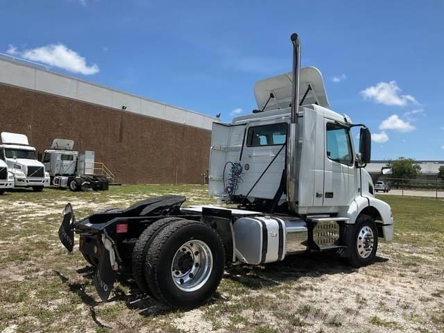 Volvo  Conventional Trucks / Tractor Trucks