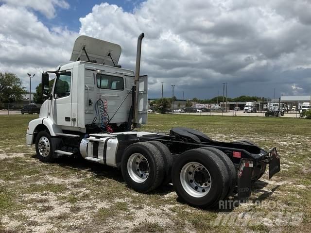 Volvo  Conventional Trucks / Tractor Trucks