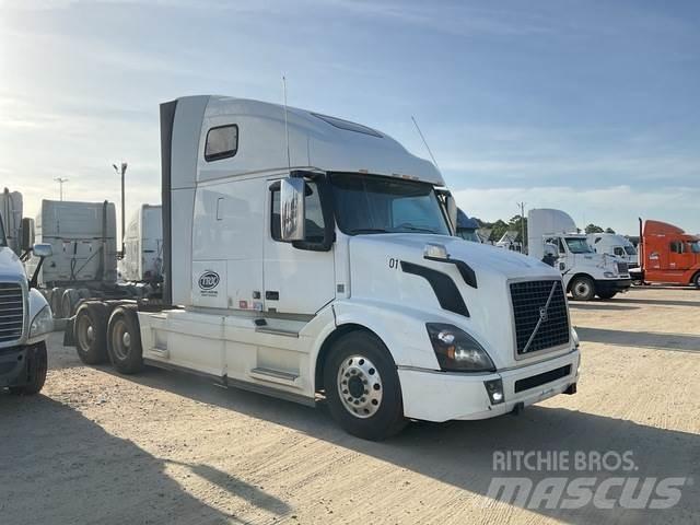 Volvo  Conventional Trucks / Tractor Trucks