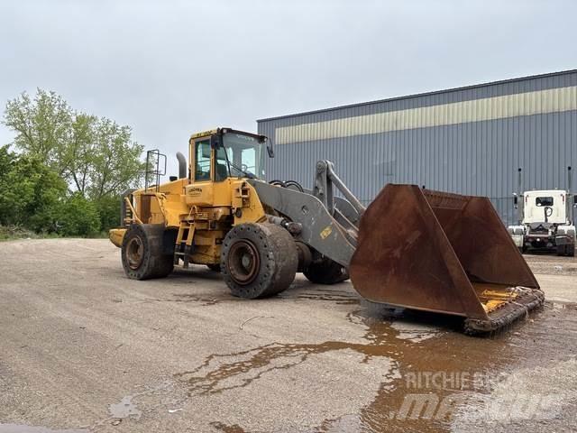 Volvo L220E Wheel Loaders