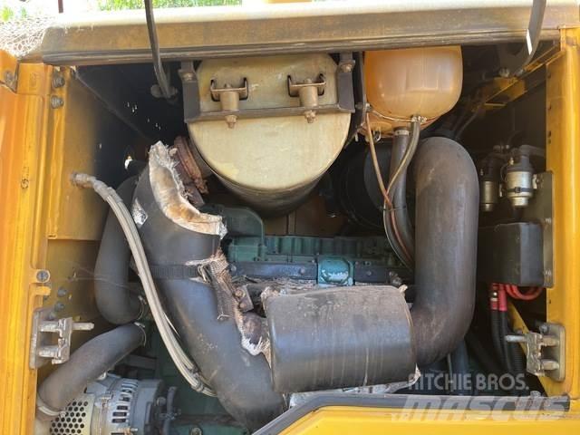 Volvo L90F Wheel Loaders