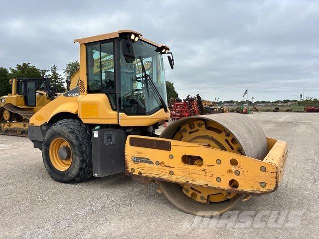 Volvo SD115 Single drum rollers