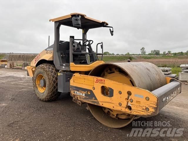 Volvo SD115B Single drum rollers