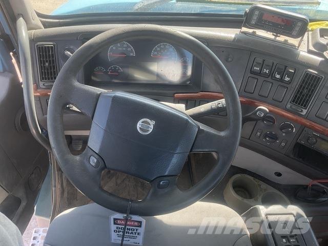 Volvo VHD104F Other Trucks