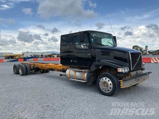 Volvo VHD64F Cabins and interior
