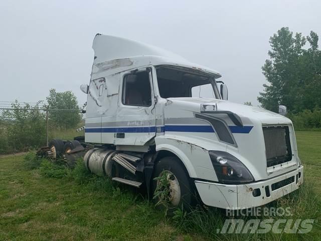 Volvo VN Conventional Trucks / Tractor Trucks
