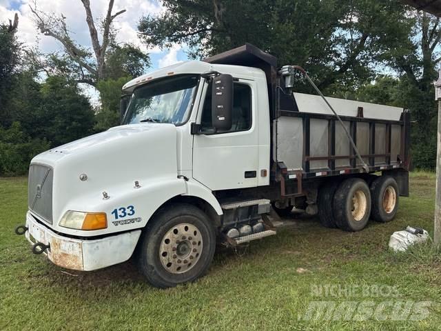 Volvo VN Dump Trucks