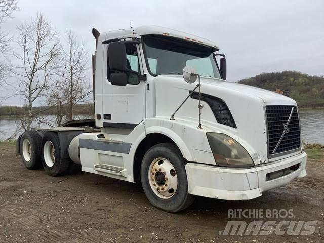 Volvo VNL Conventional Trucks / Tractor Trucks