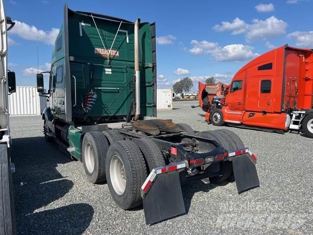 Volvo VNL Conventional Trucks / Tractor Trucks