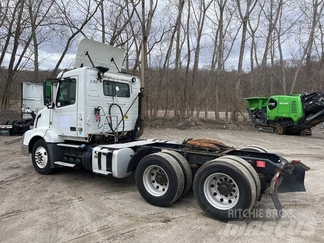Volvo VNL Conventional Trucks / Tractor Trucks
