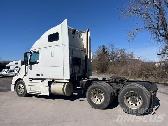 Volvo VNL Conventional Trucks / Tractor Trucks