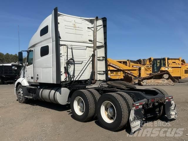 Volvo VNL Conventional Trucks / Tractor Trucks