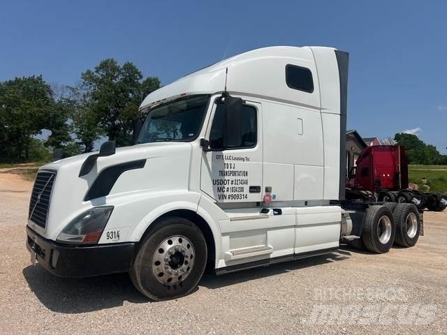 Volvo VNL Conventional Trucks / Tractor Trucks