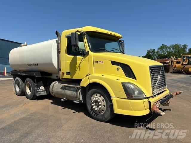 Volvo VNL Water Tankers