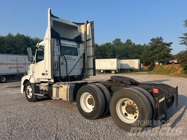 Volvo VNL Conventional Trucks / Tractor Trucks