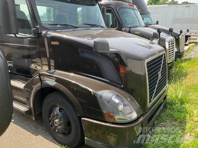 Volvo VNL Conventional Trucks / Tractor Trucks