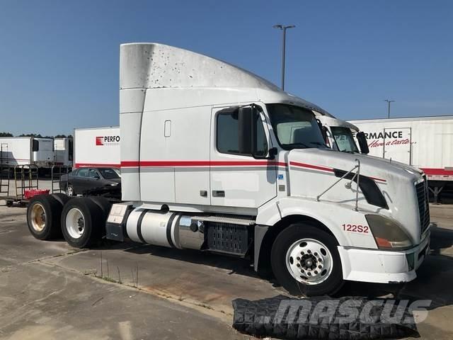 Volvo VNL Conventional Trucks / Tractor Trucks