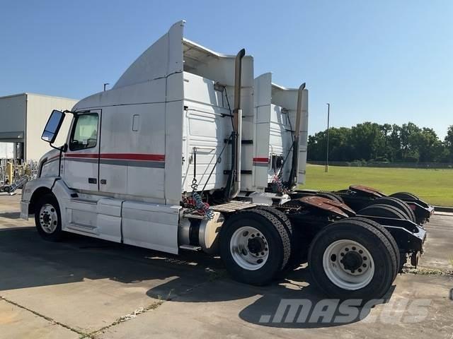 Volvo VNL Conventional Trucks / Tractor Trucks