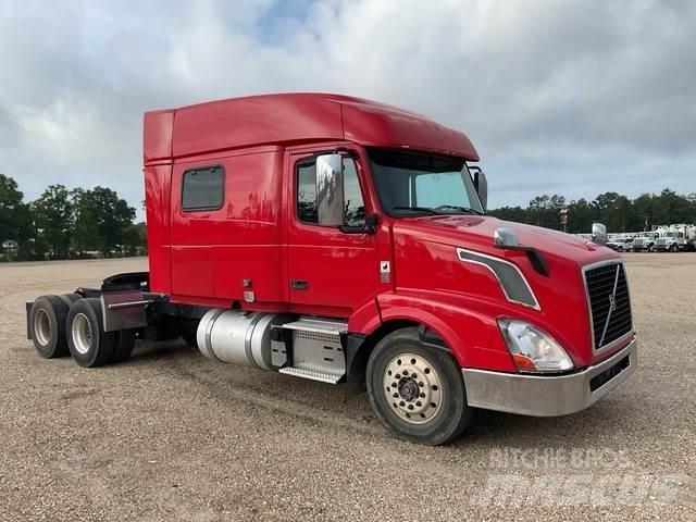 Volvo VNL Conventional Trucks / Tractor Trucks