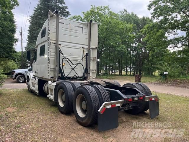 Volvo VNL Conventional Trucks / Tractor Trucks