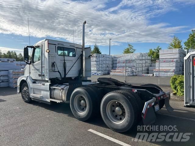 Volvo VNL Conventional Trucks / Tractor Trucks