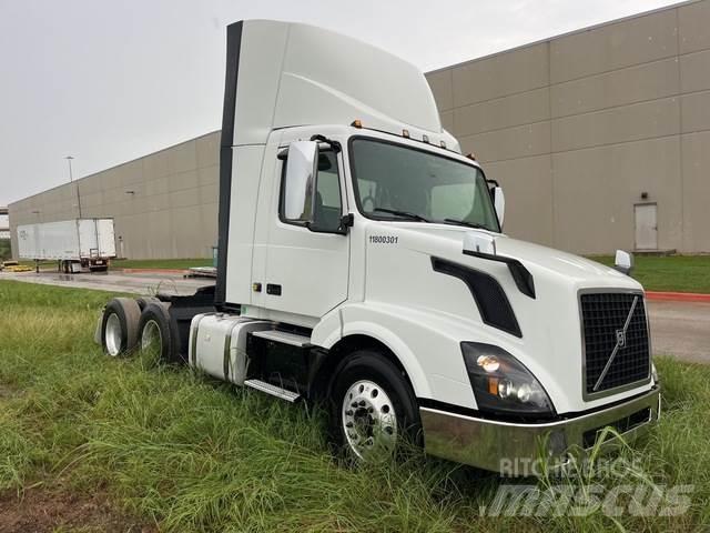 Volvo VNL Conventional Trucks / Tractor Trucks
