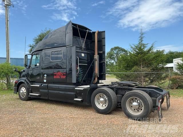 Volvo VNL Conventional Trucks / Tractor Trucks