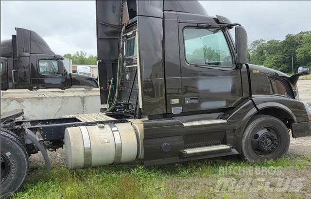 Volvo VNL Conventional Trucks / Tractor Trucks