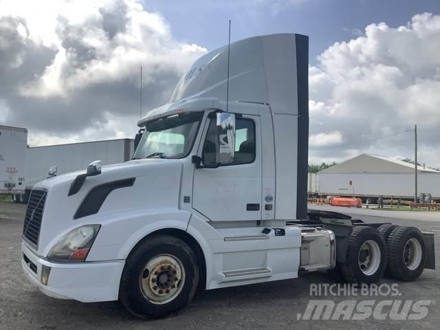 Volvo VNL Conventional Trucks / Tractor Trucks