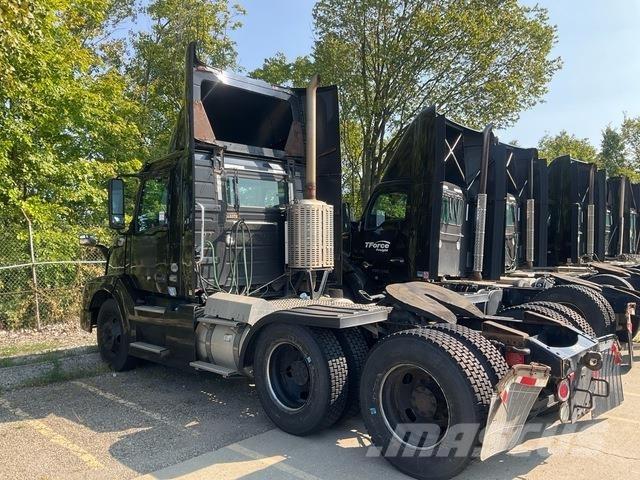Volvo VNL Conventional Trucks / Tractor Trucks