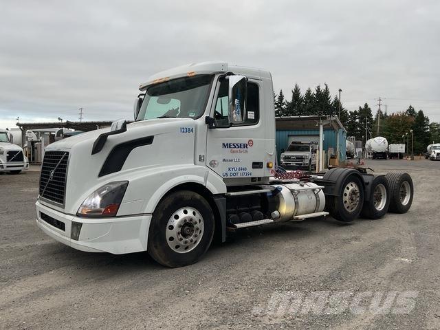 Volvo VNL Conventional Trucks / Tractor Trucks