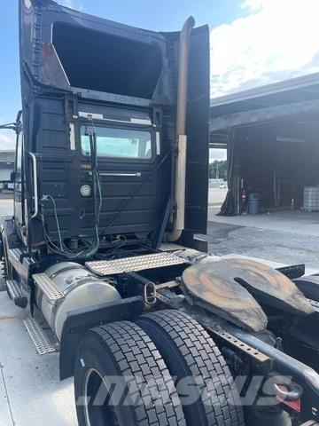 Volvo VNL Other