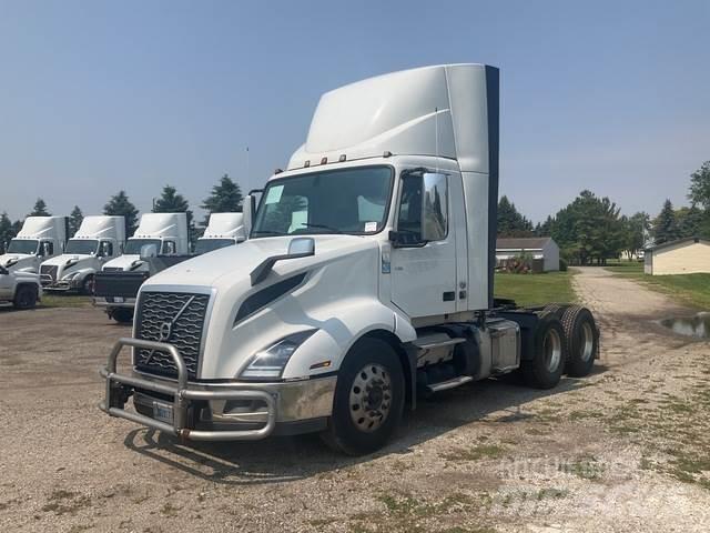 Volvo VNL 300 Conventional Trucks / Tractor Trucks