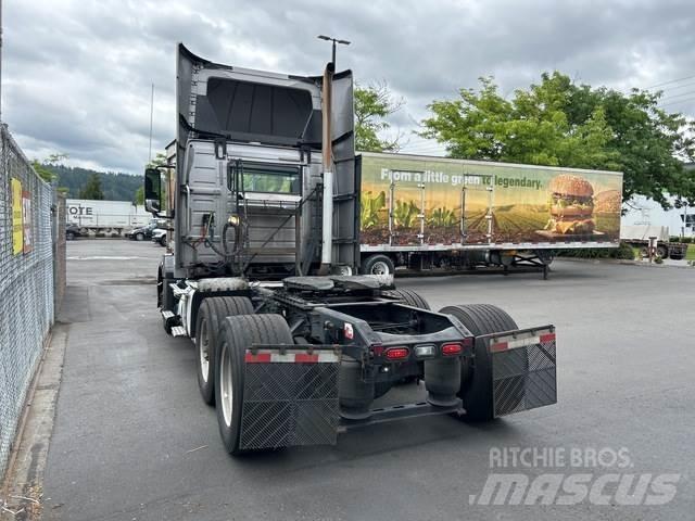 Volvo VNL 300 Conventional Trucks / Tractor Trucks