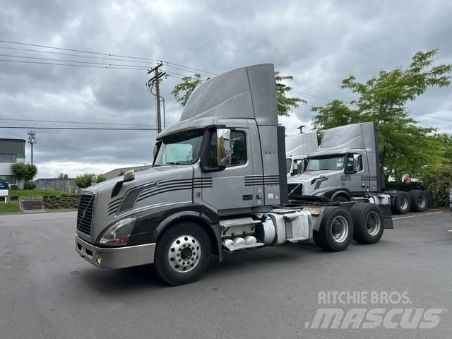 Volvo VNL 300 Conventional Trucks / Tractor Trucks