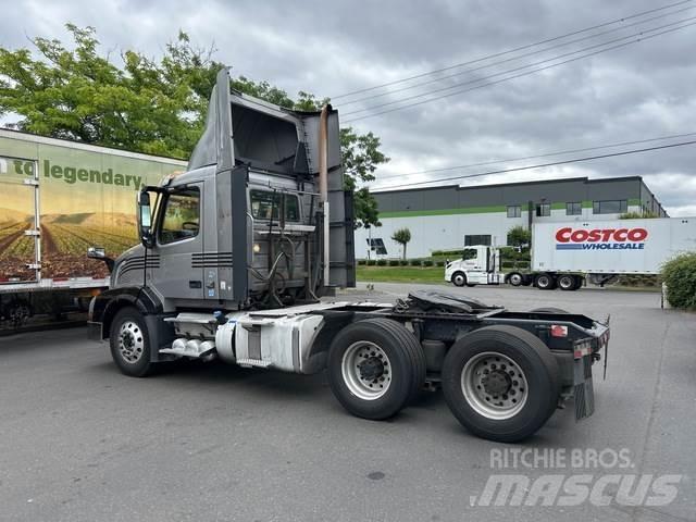 Volvo VNL 300 Conventional Trucks / Tractor Trucks