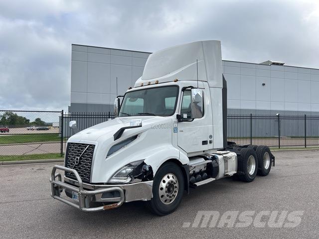 Volvo VNL 300 Conventional Trucks / Tractor Trucks