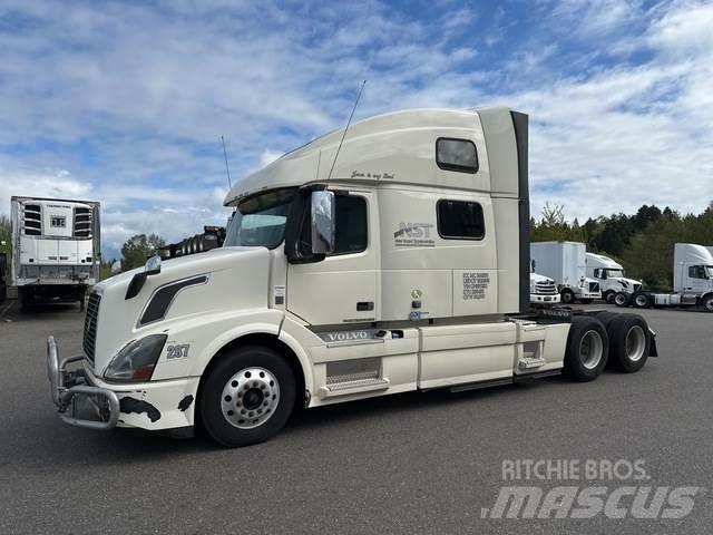 Volvo VNL 780 Conventional Trucks / Tractor Trucks
