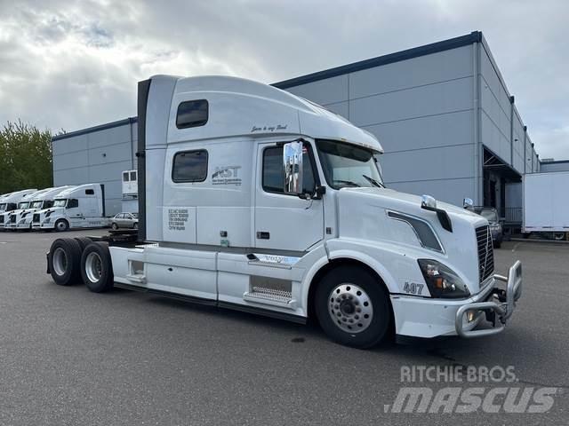 Volvo VNL 780 Conventional Trucks / Tractor Trucks