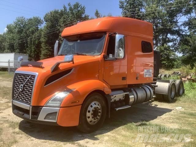 Volvo VNL740 Conventional Trucks / Tractor Trucks