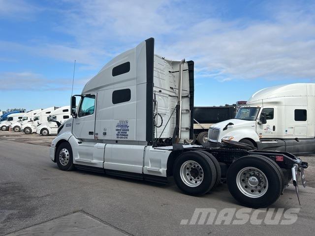 Volvo VNL760 Tractor Units