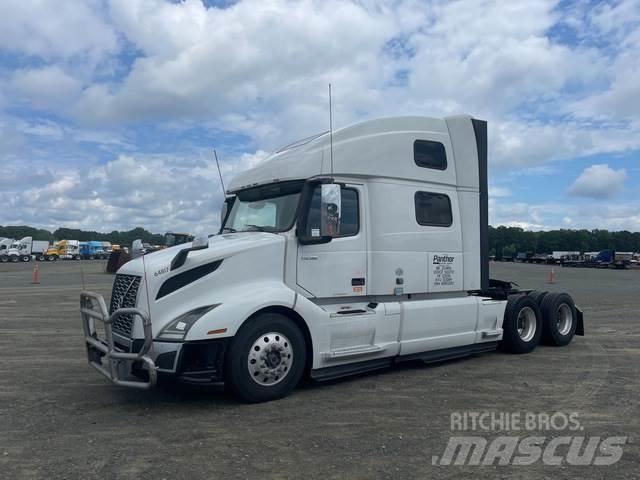 Volvo VNL860 Conventional Trucks / Tractor Trucks