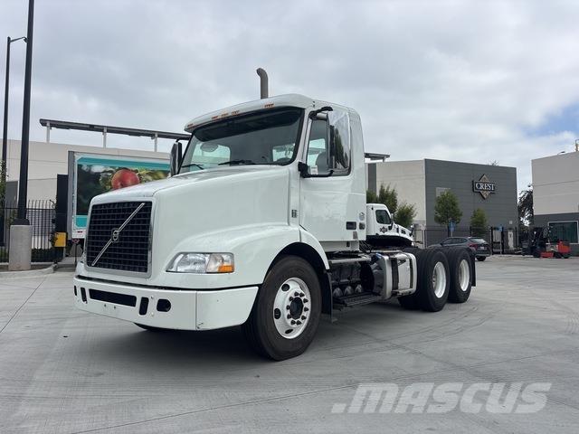 Volvo VNM 200 Conventional Trucks / Tractor Trucks