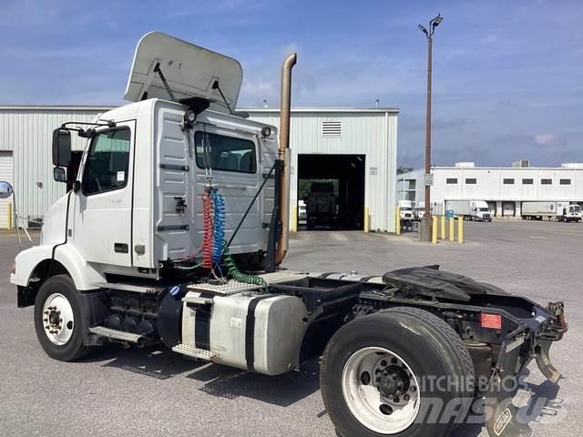 Volvo VNR42T Conventional Trucks / Tractor Trucks