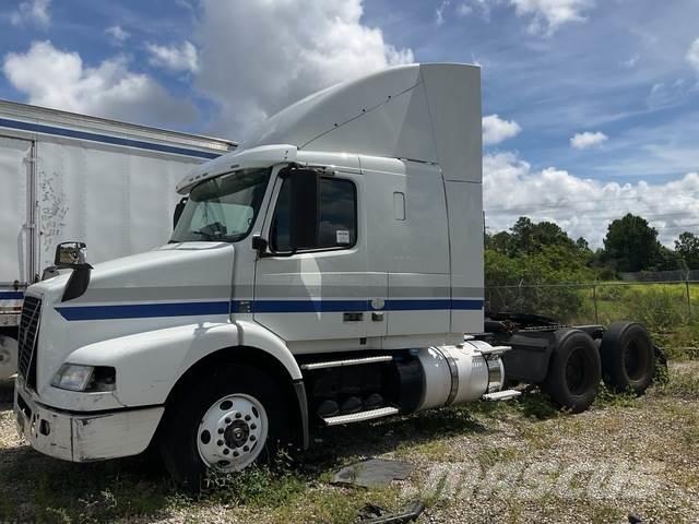 Volvo VNR64T Conventional Trucks / Tractor Trucks