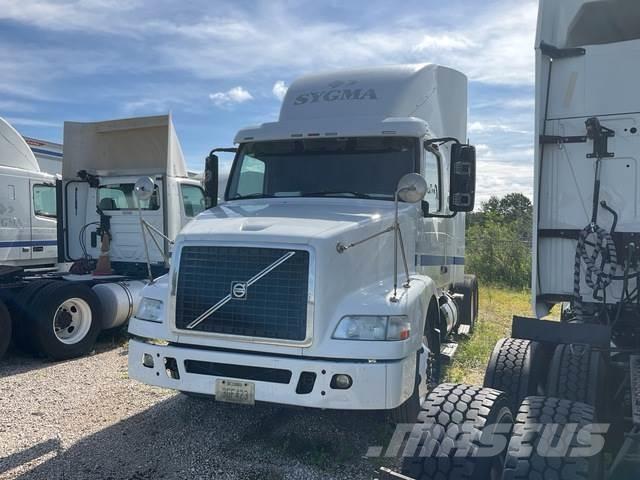 Volvo VNR64T Conventional Trucks / Tractor Trucks